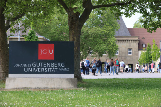 Blick auf den Campus der Johannes Gutenberg Universität Mainz